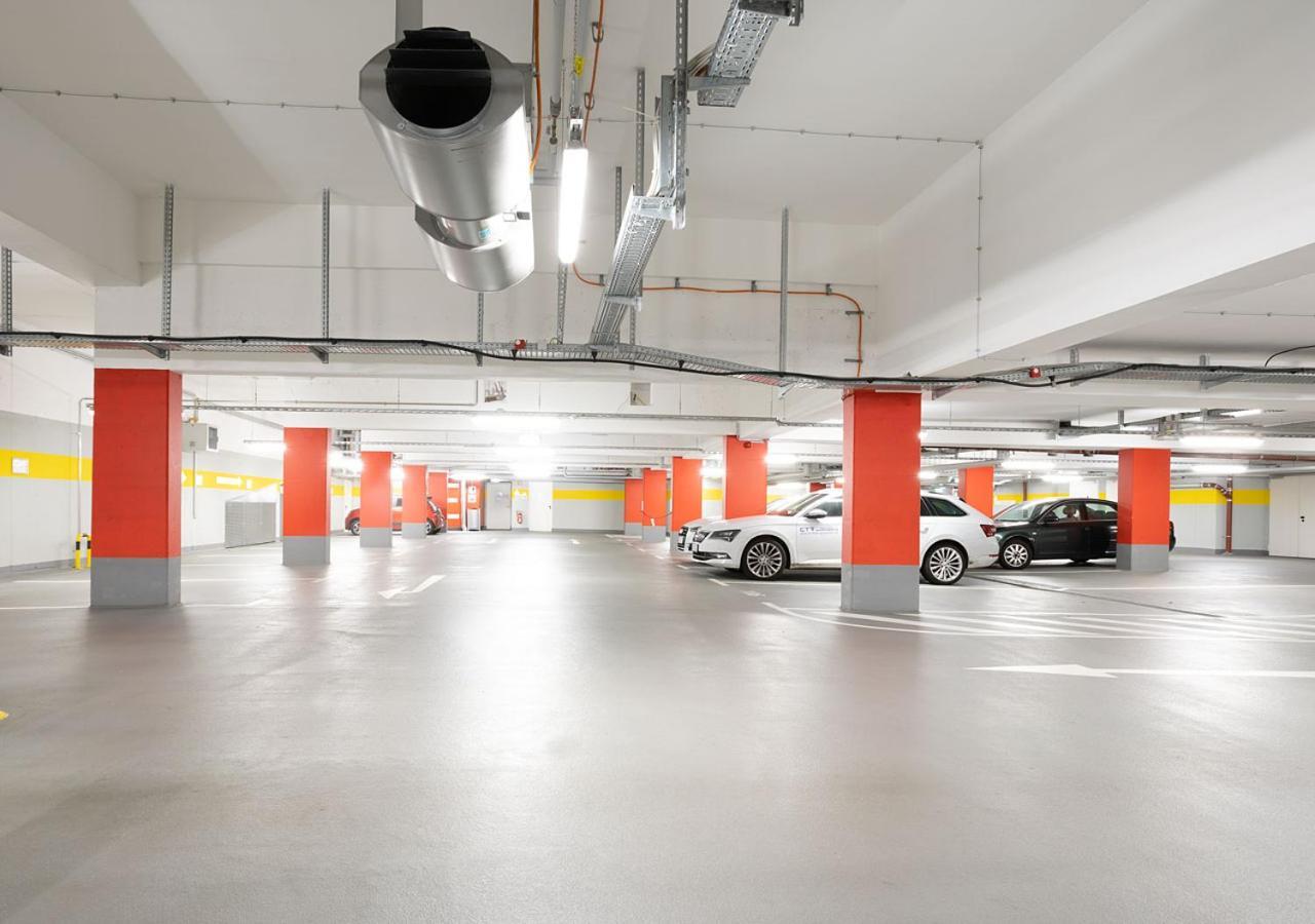 Residenz Am Zwinger Aparthotel Dresden Ngoại thất bức ảnh The car park