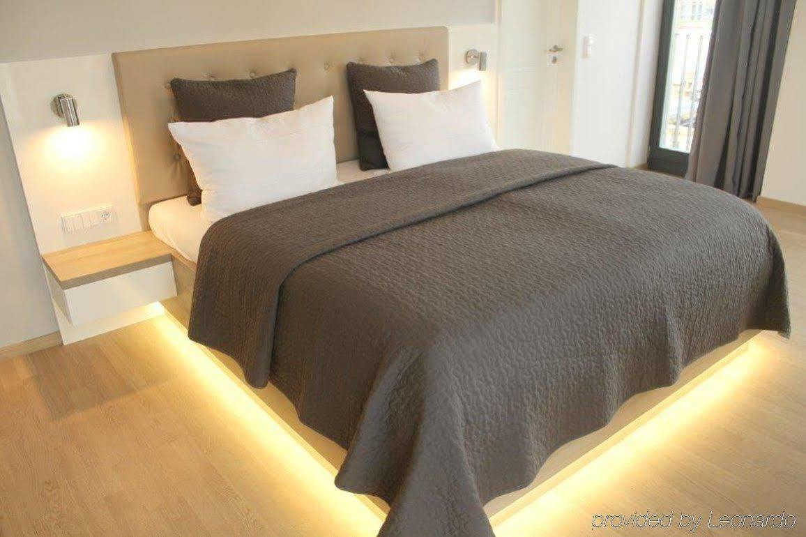 Residenz Am Zwinger Aparthotel Dresden Ngoại thất bức ảnh A modern bedroom